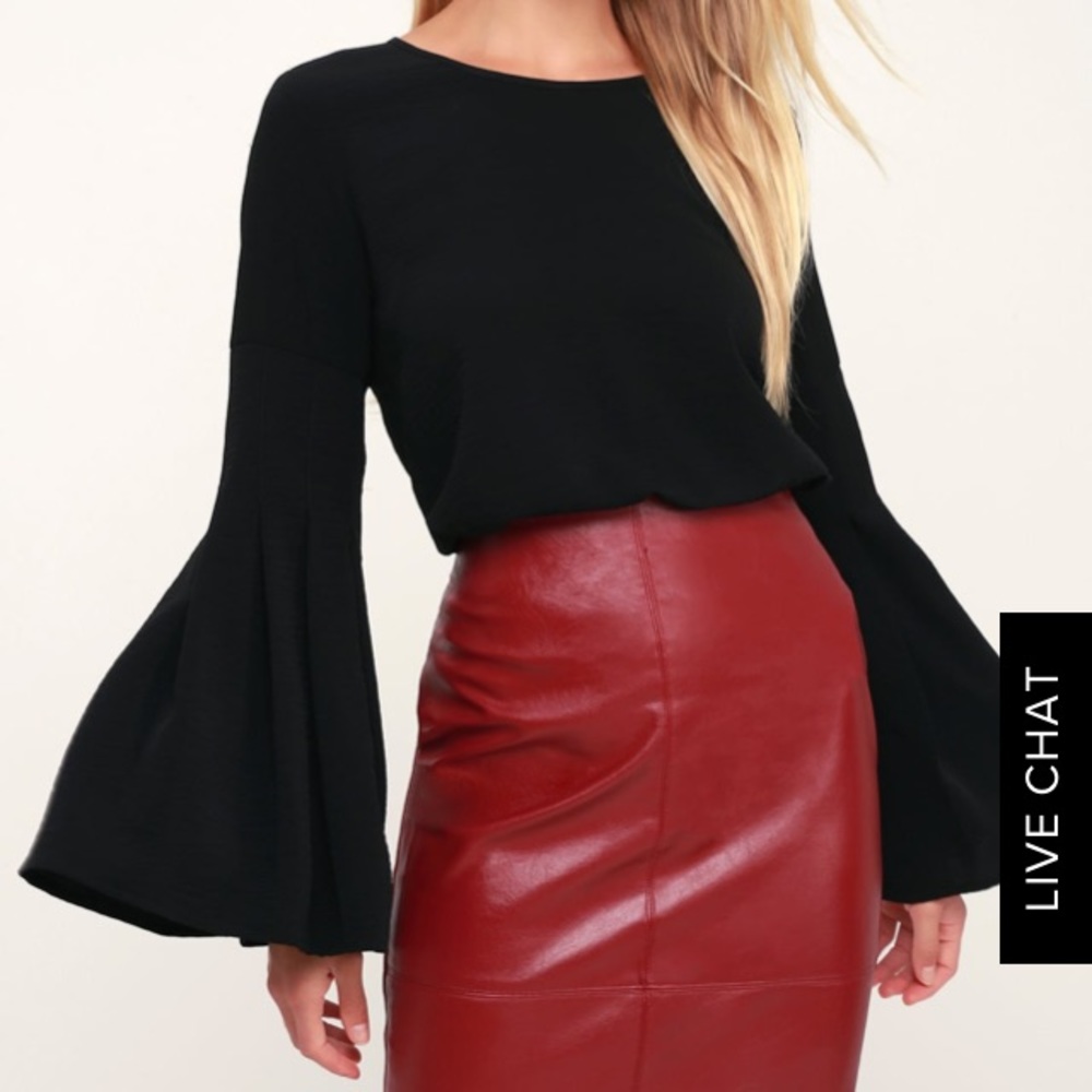 Top with button back - Picture 2 of 5